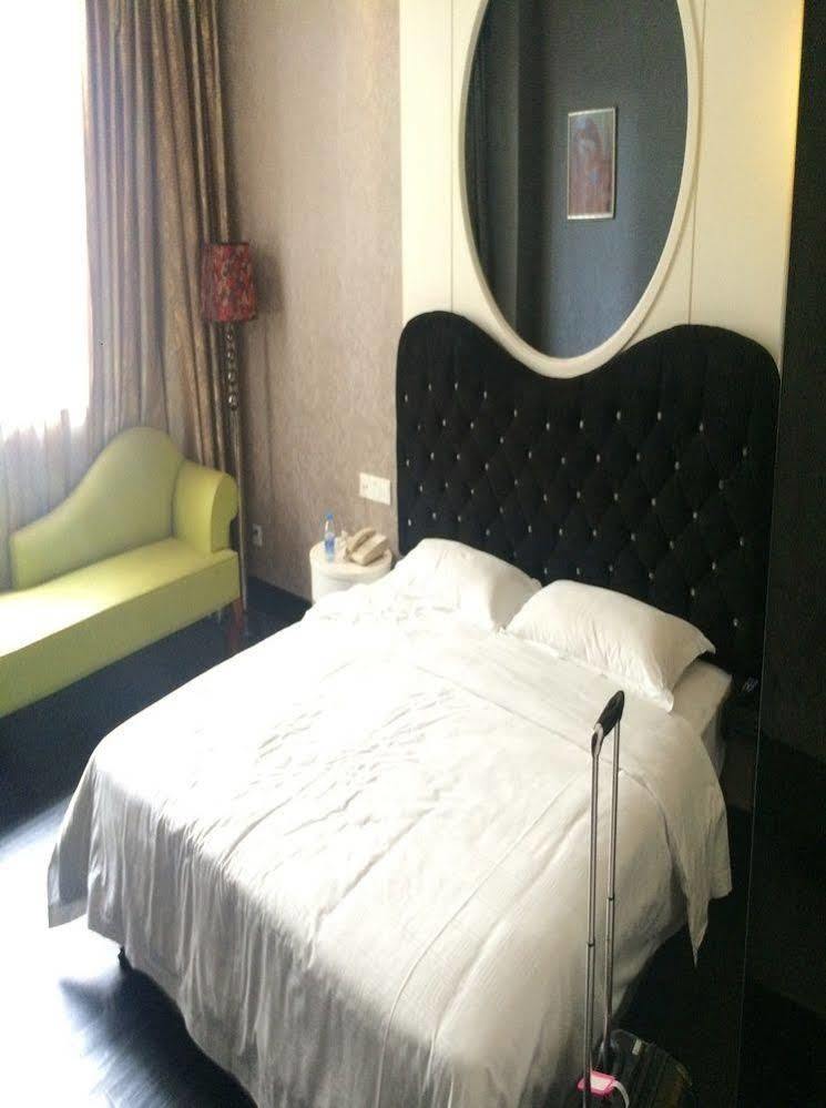 Jun Hao Hotel Dongguan  Exterior photo